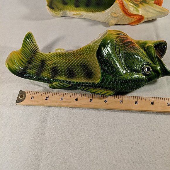 Green Bass Fish Flops Sandals Fishing Flip Flops Men's 42/43 9.5 Summer Gag Gift - Picture 13 of 13